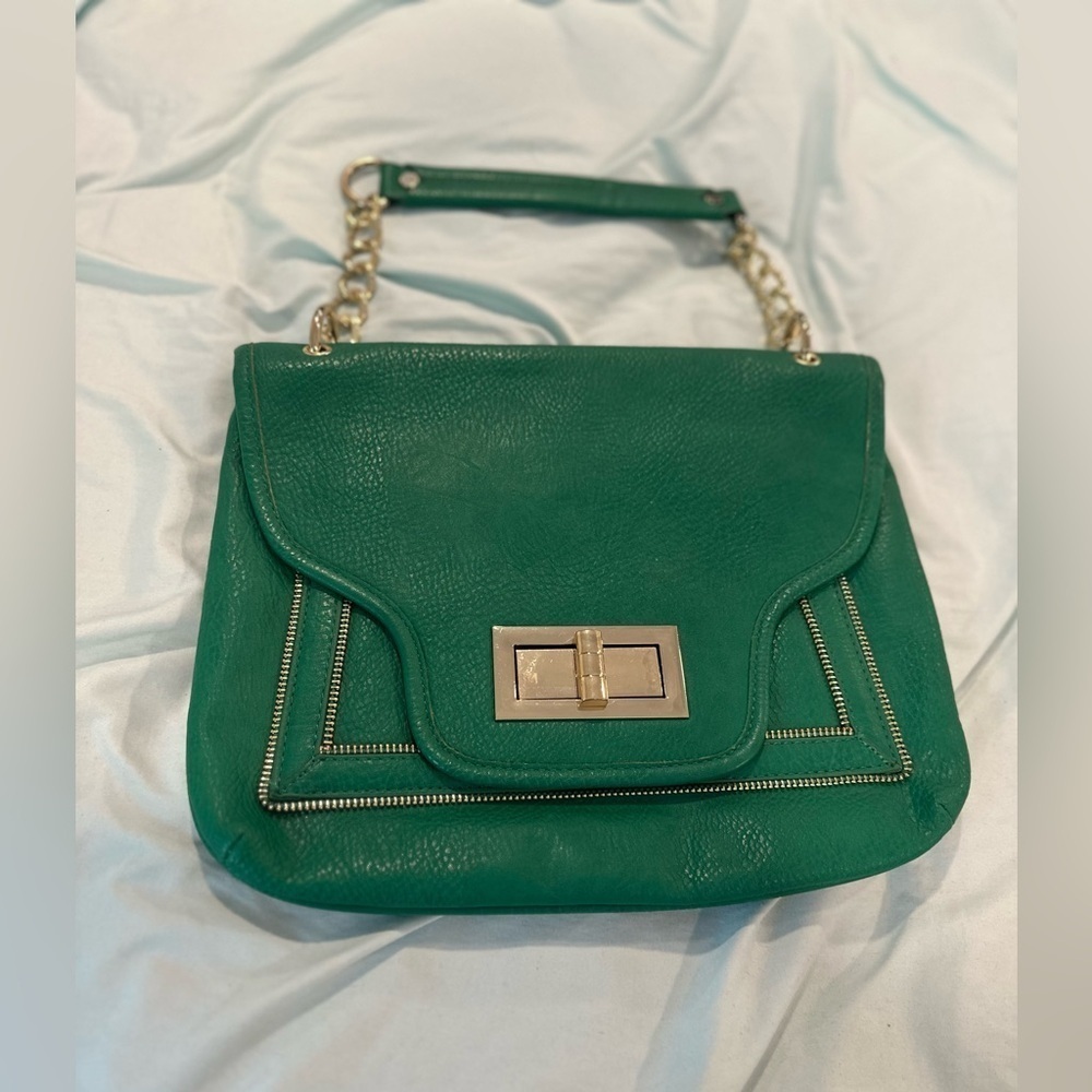 Olivia & Joy Kelly Green Faux Leather Handbag Purse Gold Hardware. Zipper Accent
